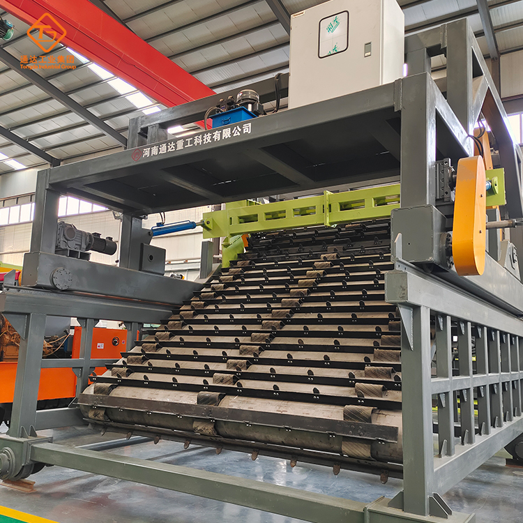 堆肥發(fā)酵槽式液壓翻堆機結(jié)構(gòu)特點和優(yōu)勢 堆肥發(fā)酵槽式液壓翻堆機結(jié)構(gòu)特點和優(yōu)勢