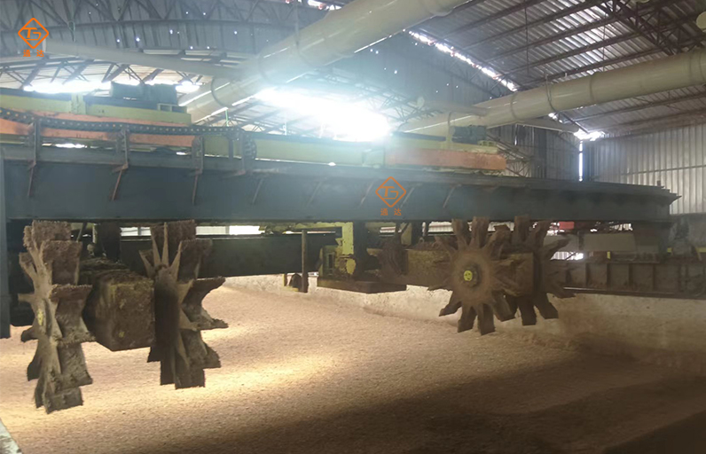 甘肅慶陽35米雙機頭輪盤翻拋機安裝調(diào)試成功 甘肅慶陽35米雙機頭輪盤翻拋機安裝調(diào)試成功