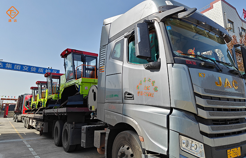 鏟車翻堆機和普通的鏟車有什么區(qū)別 鏟車翻堆機和普通的鏟車有什么區(qū)別